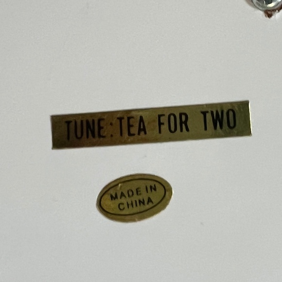 Animated Mouse Teapot Music Box "Tea For Two" - Picture 11 of 14